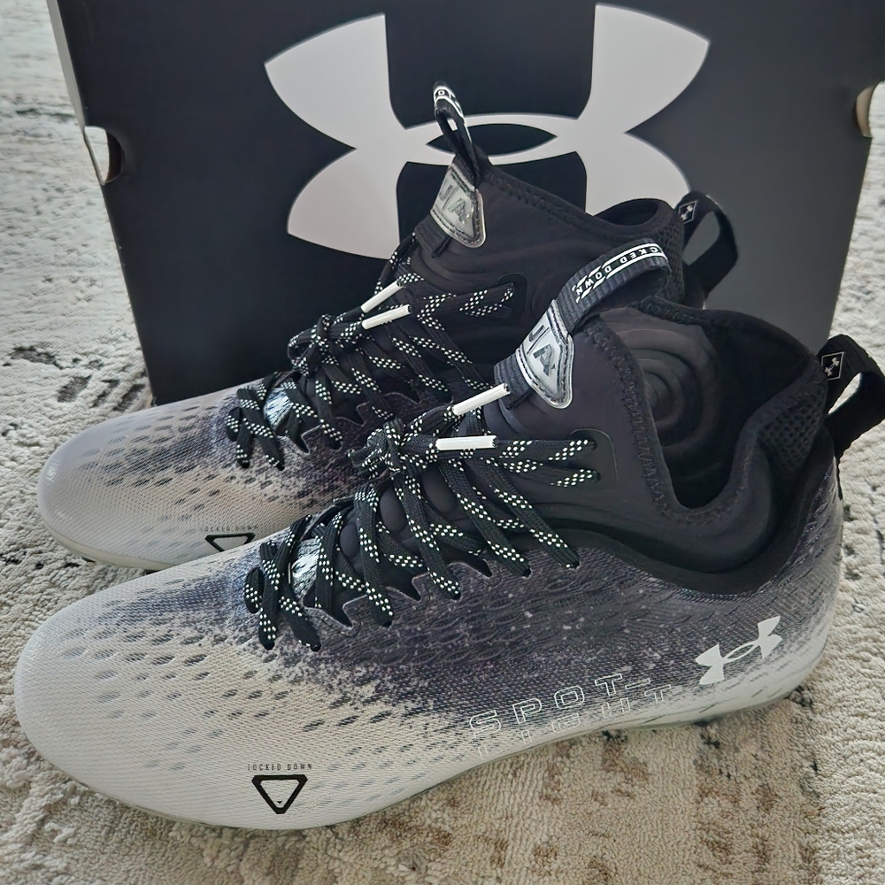 Under Armour Spotlight Lux MC 2.0 Football Cleat